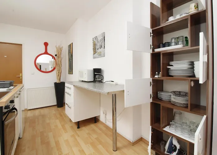 Cozy Center With Comfortable Bed *
